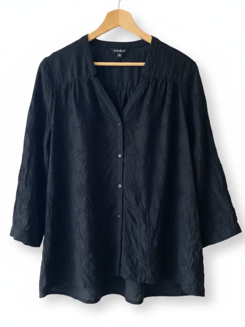 Lucky Brand Embroidered Black Button Up Blouse Size XL 3/4 sleeves High-Low
